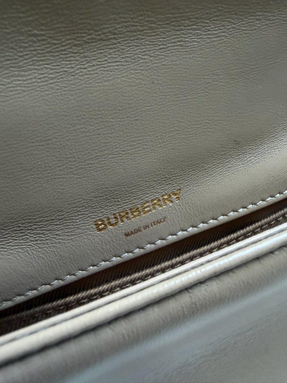Burberry leather chain cross body bag - Picture 7 of 16